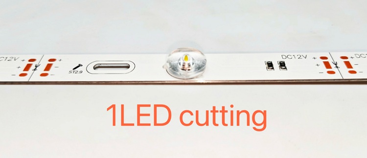 Dimensions of DV-RS-12S2835-W-12 roller strip: 960x17x1.2mm, 12 LEDs per strip, featuring 1 LED cutting pitch.