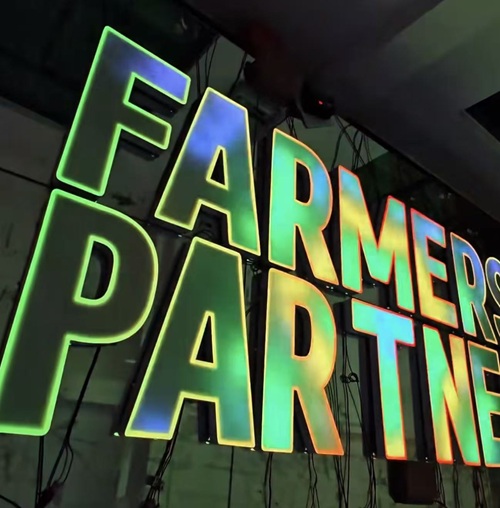Dynamic colorful channel letters and 3D signage powered by DV-LSWM-3SRGBW RGBW LED modules, showcasing enhanced color mixing and bright illumination.